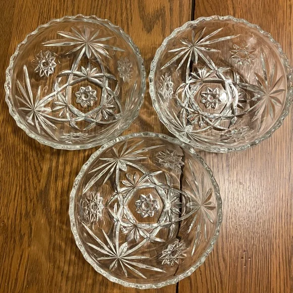 Vintage Star of David Anchor Hockey Clear Glass 3 Salad/Dessert Bowls - Picture 1 of 5